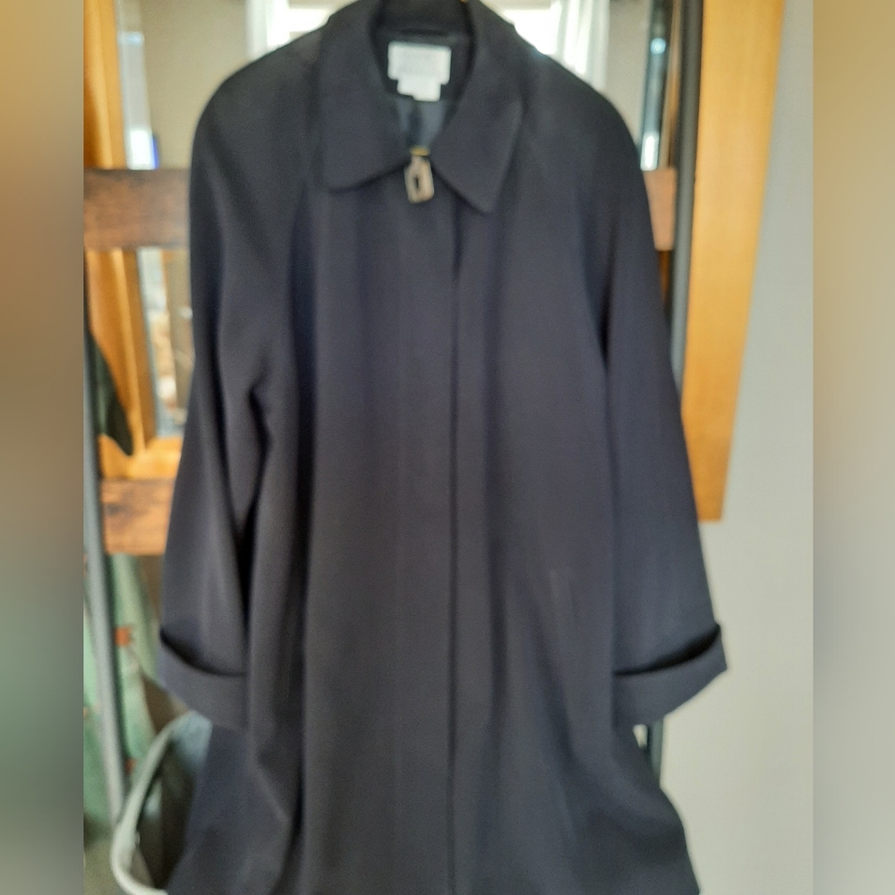 MELANIE LYN WOMENS BLACK COVERED BUTTON RAINCOAT